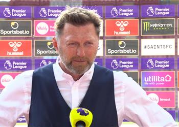 مدرب ساوثهامبتون يدافع عن هدفهم المثير للجدل أمام مانشستر يونايتد