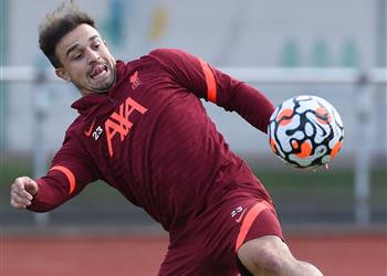 رسمي ا ليون يعلن اتفاقه مع ليفربول لضم شاكيري