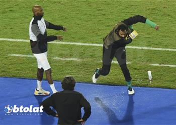 وكيله جنش غاب عن التدريبات بسبب كارتيرون وحزين من رد فعل جماهير الزمالك