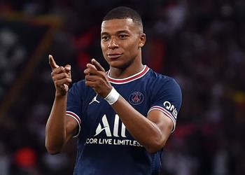 مبابي مقارنتي مع ميسي ورونالدو نقص في الوعي وأشعر أنني نجم ولكن