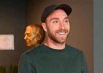 لإنقاذهم إريكسن يويفا يهدي جائزة رئيس الاتحاد الأوروبي لأبطال ملحمة كوبنهاجن