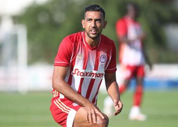 أحمد حسن كوكا يتعافى من الإصابة ويعود لتدريبات أولمبياكوس قبل مباراة براتيسلافا