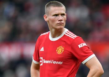 رسمي ا مانشستر يونايتد يعلن خضوع ماكتوميناي لجراحة في الفخذ