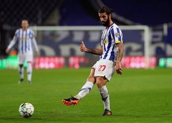 تقارير ميلان يسعى لضم أوليفيرا من بورتو