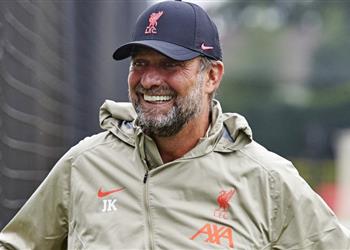 يورجن كلوب ي علن جاهزية مدافع ليفربول لمباراة تشيلسي