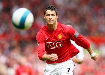 فرديناند يلمح لتخلي كافاني عن رقم 7 من أجل رونالدو وقواعد البريميرليج تمنع