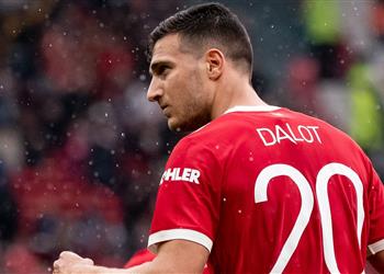 بوروسيا دورتموند يتواصل مع مانشستر يونايتد لضم دالوت