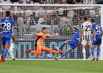 فيديو حقبة ما بعد رونالدو يوفنتوس يسقط أمام إمبولي للمرة الأولى منذ 22 عام ا