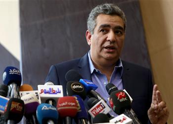 أحمد مجاهد ي برر إيقاف شيكابالا والعفو عن كهربا ويؤكد كنت سعيد ا أثناء تسليم الزمالك درع الدوري
