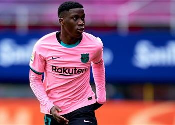 برشلونة يدرج بند ا خاص ا في عقد رحيل موريبا إلى لايبزيج