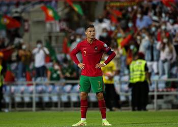 سانتوس بعد فوز البرتغال القاتل أمام أيرلندا هذا هو رونالدو وهكذا اللاعبون العظماء