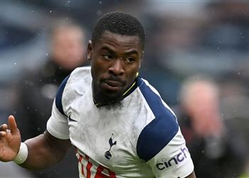 بعد فسخ عقده مع توتنهام أورييه يقترب من الانتقال إلى آرسنال