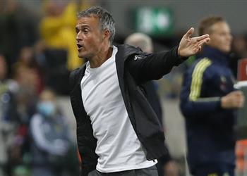 إنريكي بعد خسارة إسبانيا من السويد نتيجة غير م ستحقة وتأهلنا إلى كأس العالم لم يعد بأيدينا