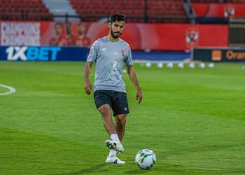 4 أندية ترغب في ضم ناصر ماهر من الأهلي واللاعب يريد بيراميدز