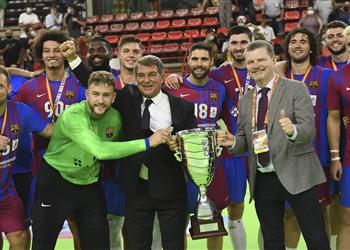 بمشاركة علي زين برشلونة بطل ا لكأس السوبر الإسباني لكرة اليد للمرة الـ12 على التوالي