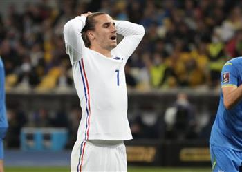 ليزارازو وضع جريزمان في برشلونة أثر على مستواه مع فرنسا