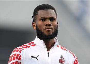 ميلان يستعيد خدمات كيسيه قبل مواجهتي لاتسيو وليفربول