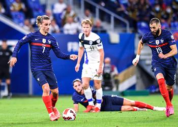 فيديو فرنسا تعود للانتصارات بثنائية جريزمان أمام فنلندا في تصفيات كأس العالم 2022