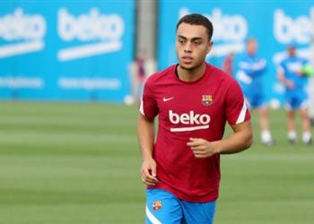 برشلونة يصدر بيان ا بشأن إصابة ديست قبل مواجهة بايرن ميونخ