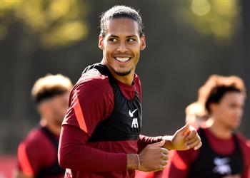 كلوب يوضح حالة فان دايك وخماسي ليفربول قبل مواجهة ليدز يونايتد