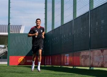 رونالدو عدت إلى مانشستر يونايتد للفوز بالألقاب وسأكون شيئ ا كبير ا في السنوات الأربع القادمة
