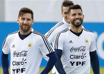 أجويرو رفضت القميص رقم 10 في برشلونة احترام ا لـ ميسي