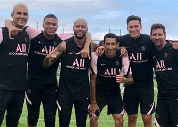 بوتشيتينو يعلن غياب ميسي ونيمار ودي ماريا عن مباراة باريس سان جيرمان وكليرمونت