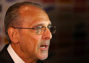 فييرا يرد عبر بطولات على أنباء تفاوضه مع المصري