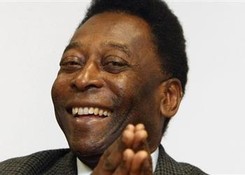 بيليه يعلن خضوعه لعملية جراحية ناجحة