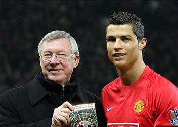 فيرجسون يكسر صمته عن دوره في عودة كريستيانو رونالدو إلى مانشستر يونايتد