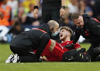 فيديو هارفي إليوت يتعرض لإصابة خطيرة في مباراة ليفربول وليدز