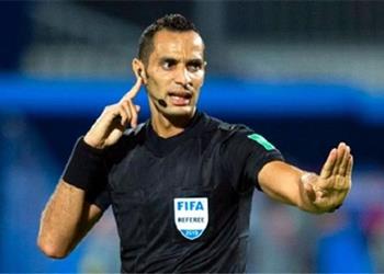 مصطفى غربال يرد عبر بطولات على أنباء إدارته لمباراة الأهلي وطلائع الجيش في السوبر المصري