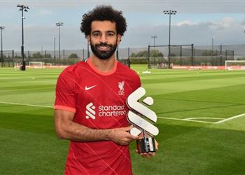 رسمي ا محمد صلاح يتو ج بجائزة أفضل لاعب في ليفربول عن شهر أغسطس