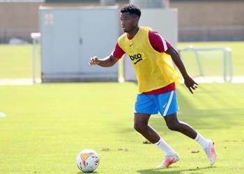 برشلونة يتلقى نبأ جيد ا بشأن فاتي قبل مواجهة غرناطة في الدوري الإسباني