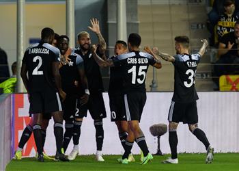 فيديو شيريف يحقق فوز ا تاريخي ا على شاختار ويتصدر مجموعة ريال مدريد وإنتر