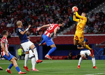 أتلتيكو مدريد يتعثر على ملعبه ويتعادل مع بورتو في دوري أبطال أوروبا