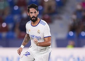 موندو إيسكو قد يغادر ريال مدريد إلى الدوري الإيطالي في يناير