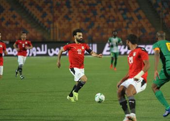 ضياء السيد محمد صلاح سيستمر قائد ا لـ منتخب مصر رغم رحيل حسام البدري
