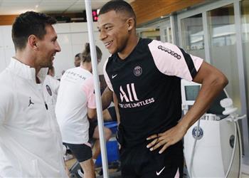 بوتشيتينو يوضح حالة مبابي وراموس وموقف ميسي من المشاركة أمام ليون