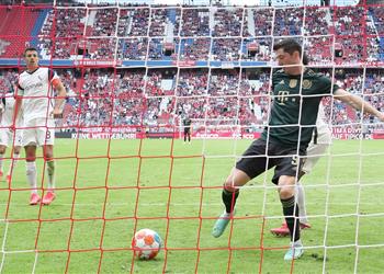 فيديو بايرن ميونخ يستعرض عضلاته وي هين بوخوم بسباعية في الدوري الألماني