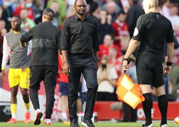 مدرب كريستال بالاس الحكم اتخذ قرارين مؤثرين ضدنا ولا ي مكن تقبل الأهداف الثلاثة من ليفربول