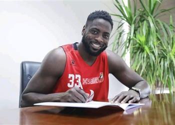 بطلب من أوجستي الأمريكي مايكل فاكوادي يدعم رجال سلة الأهلي في البطولة العربية