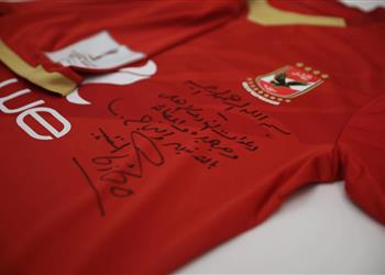 مدير متحف فيفا سعيد بوجود قميص الأهلي وتمنيت مقابلة الخطيب