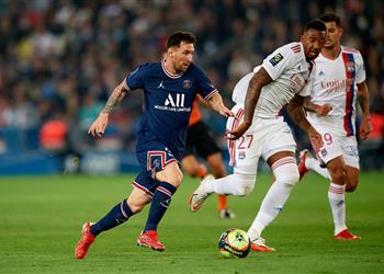 فيديو في ليلة غضب ميسي إيكاردي يقود باريس سان جيرمان لفوز قاتل على ليون بـ الدوري الفرنسي