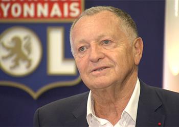 رئيس ليون نجحنا في إبطاء ميسي وركلة جزاء نيمار ليست طبيعية