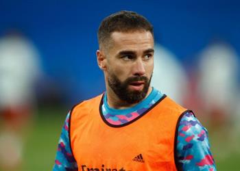 آس إصابة كارفخال تثير القلق في ريال مدريد