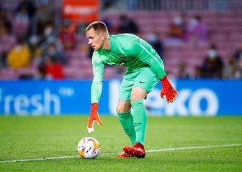 تير شتيجن تعادلنا مع غرناطة بطعم الخسارة ونعتذر لجماهير برشلونة