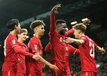 فيديو في غياب محمد صلاح مينامينو يقود ليفربول لتخطي نورويتش بثلاثية والتأهل لدور الـ16 بكأس الرابطة