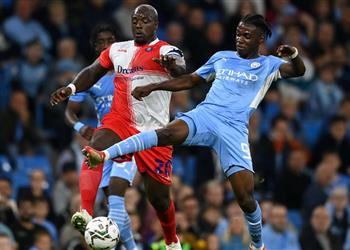 جوارديولا بعد أداء شباب مانشستر سيتي أمام أكينفينوا واجهوا أحد الأساطير الإنجليزية