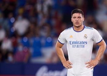 م جدد ا يوفيتش يدرس إمكانية الرحيل عن ريال مدريد وآرسنال يترقب